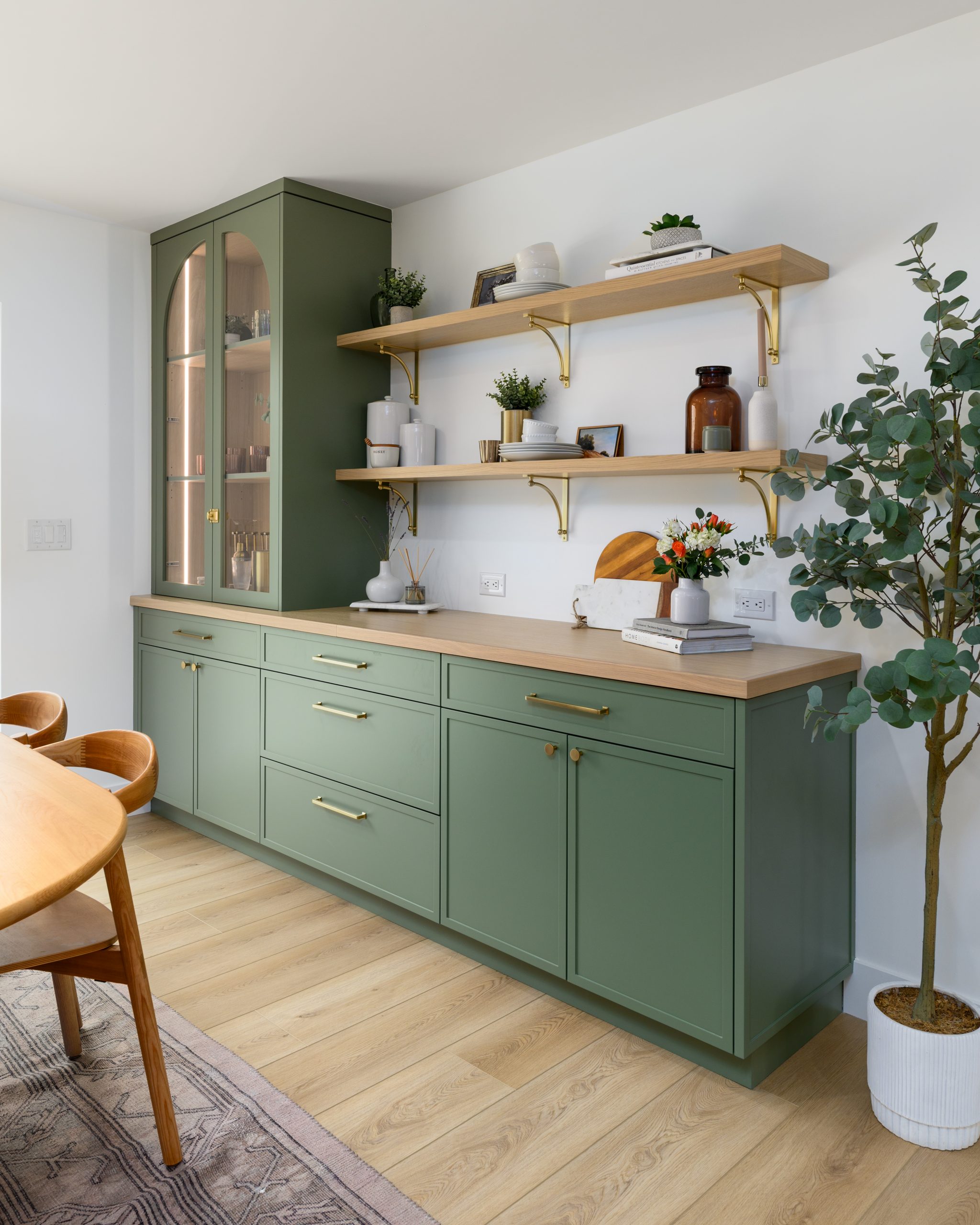 Simple+Serene Dining.NEF